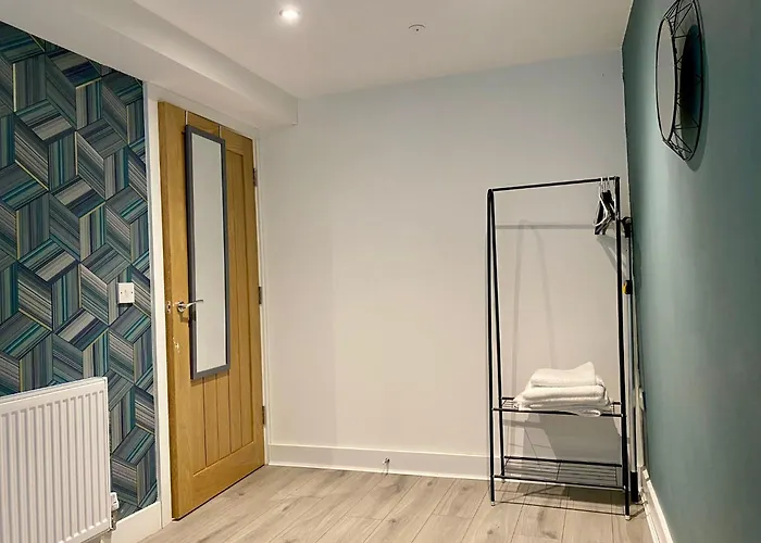 Apartment 6